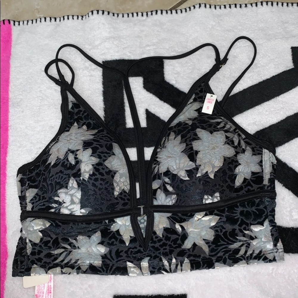 PINK bra NWT
